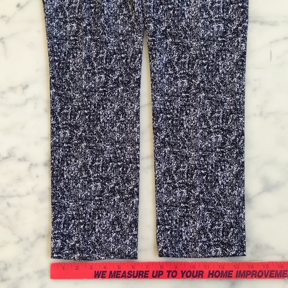 NWOT. Black and White Lightweight High-Waisted Ankle Pants with pockets. - Picture 4 of 7